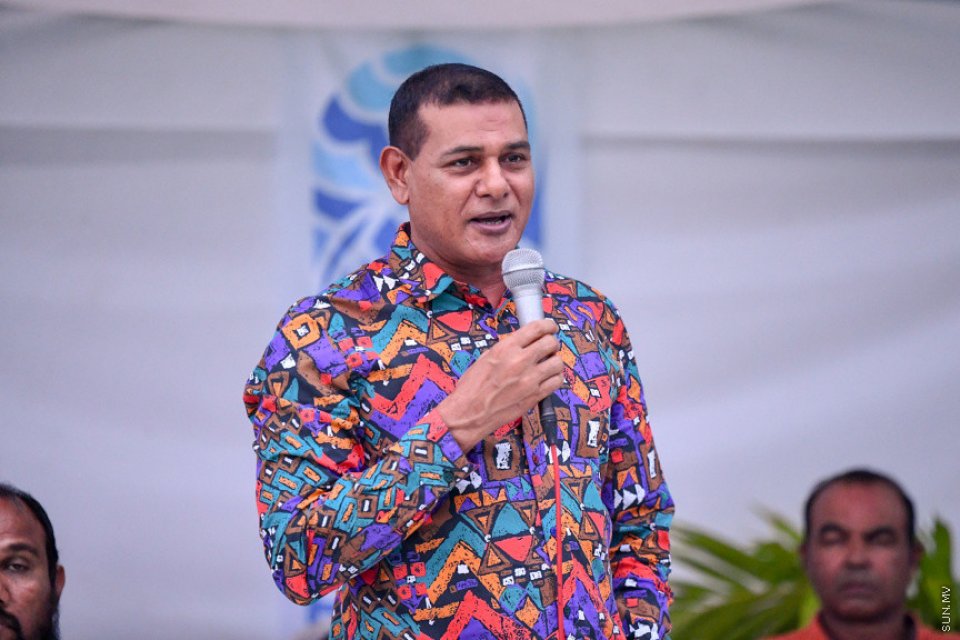 Sun siyam group ge muvazzafunnah service charge rf in dheyn ninmaifi