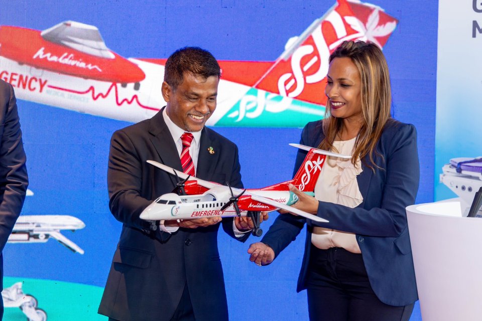 Ooredoo in air ambulance ah 16 million rufiyaa ge equipment hadhiyaa koffi