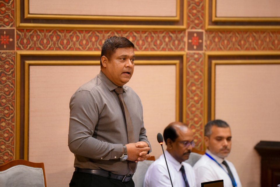 Helicopter ge hidhumaiy fashan anna mahu bayakaa havaalukuranee