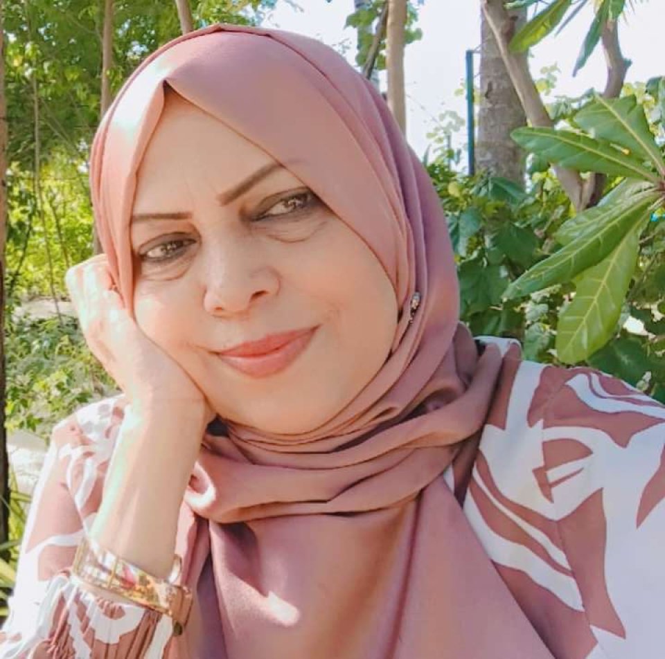 PEOPLE:  Main bafainge huvafenugai Shazy mijessee hama hagee gee kula!