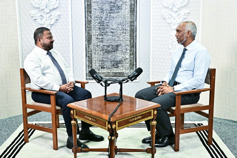 Sarukaarun hingaa gina mashroou thah anna aharu ninmaaleveyne: Raees