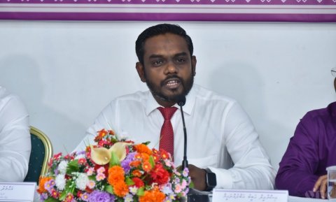 Elections Commissions ge member kamun Akram isthiufaa dhevvaifi