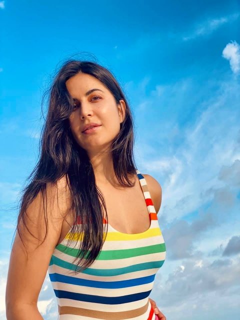 Katrina ge kudairuge photo ah gina baehge thaurefu