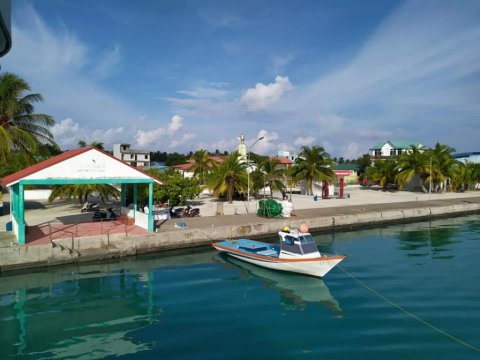 Dhaandhoo gai hingi nurakkaatheri accident ah fahu 3 aharu ge kujjaku serious haalathugai