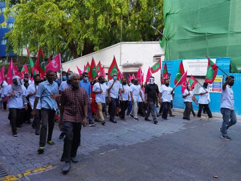 Idhikolhun baavvaa evvun roolhaalaane kamuge inzaaru fuluhun dheefi