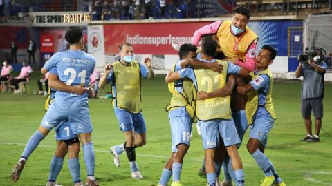 ISL ge championkan mumbai city FC hoadhaifi