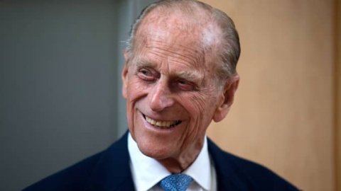 Ingireysi rani ge firikalun Prince Philip avahaaara vejje