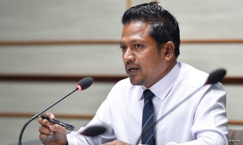 Amru ge nan anburaa genes, Inthi chairperson kamah vaadha kuranee