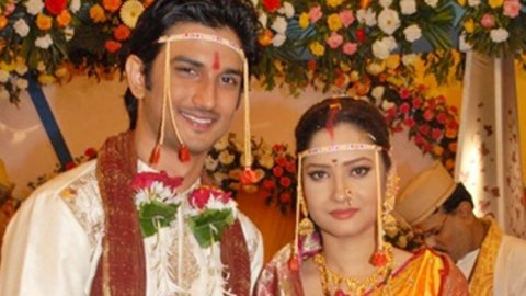 Act kuran dhaskoh dhinee Sushant: Ankita