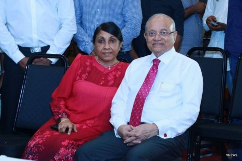 Anbikanbalun Nasreena ge haalu rangalhu: Raees Maumoon