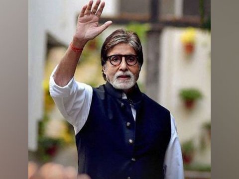 Amitabh Bachchan eheeeh sivik hospital ah