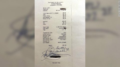 Restaurant akun keumah fahu $16,000 ge tip eh dheefi