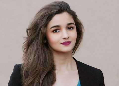 Alia Bhatt holly wood film akah soi koffi