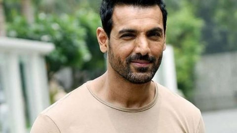 John abraham aai anhenun covid ah positive vejje!