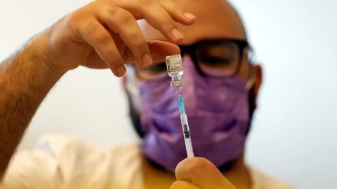 Pfizer vaccine ge sababun kurimathivaa loluge massalaeh fenmathi vejje