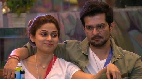 Kuli gothakah Shamita bigg boss in beyrah