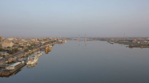 Iraq ge Basra gai baarugadha govumeh govaifi