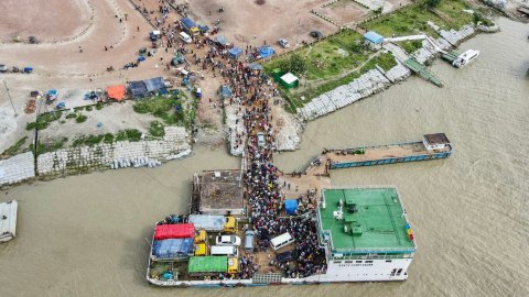 Bangladeshgai alifaan roavi ferryge veriya hayyaru kohfi