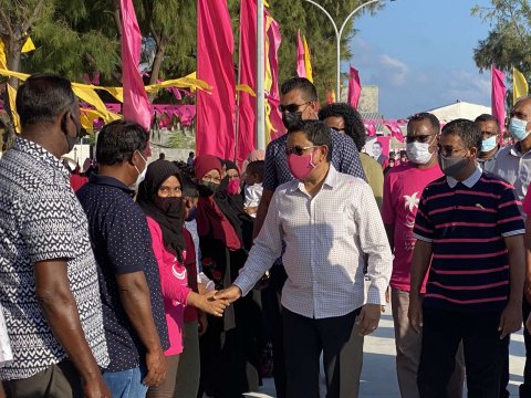 Komandoo in Raess Yameen ah hoonu maruhabaaeh 