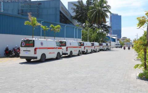Ithuru 15 ambulance eh Raajje genesfi 