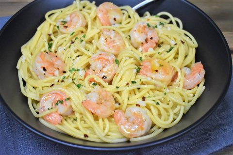 Roadha Malaafaiy: Garlic Shrimp Spaghetti