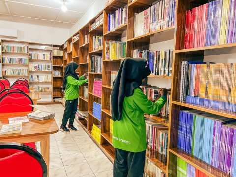 BML community fund ge dhashun bilehfahi school ge library tharahgee koffi