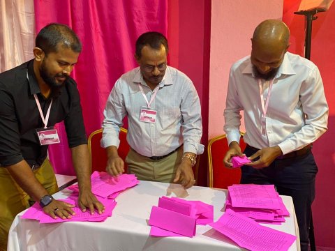 Kuree ge baeh vazeerun himeney gothah 17 beyfulhaku ppm ge council ah inthikhaabu vejje