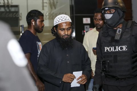 Fazloon aai Nishaan ah 7 dhuvas, Muhammad aai Takee ah 5 dhuvas