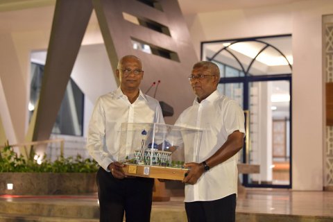 RCC ge baanee ge handhaanugai binaakuri miskiy raees hulhuvvaidhevvaifi