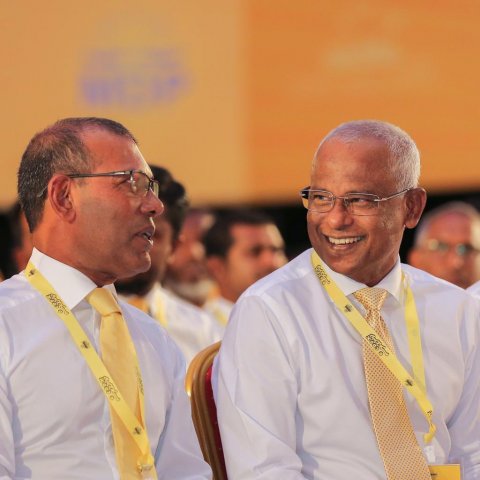 Raees Solih molhuve Raees Nasheed ge siyaasy hayaai nimuny tha?
