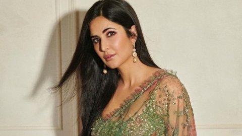 Katrina ves kulhen beynuvanee south indian film thah