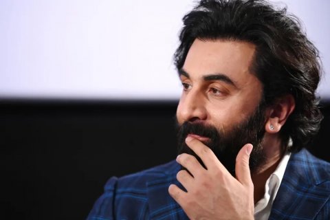 Film eh director kurumakee huvafeneh: Ranbir