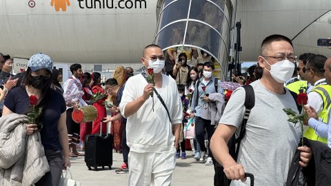 China touristun raajjeygai chuttee heydha kuraa minvaru dhahvanee