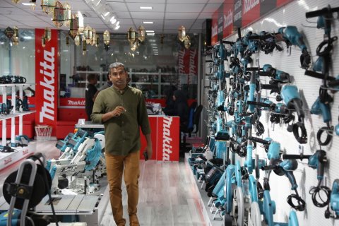 Makita power tools vikkaidheyne agent in STO in hoadhanee