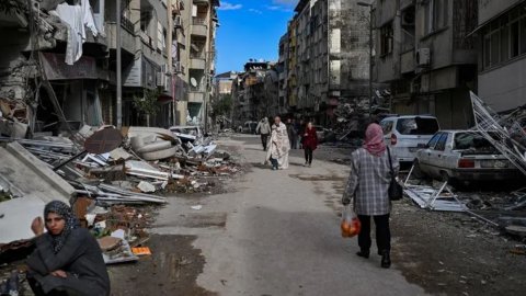 Syria- Turkey ah raajje in 1 million masdhalhu hadhiyaa kuran ninmaifi