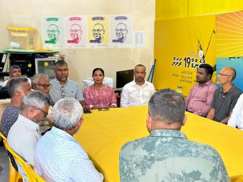 Guraidhoo inthihaab MDP ge candidate kaamiyaabu kohfi