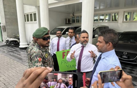 Raees Yameen ah aniyaa kurun huttaalumah govaalaa Raees Office ah