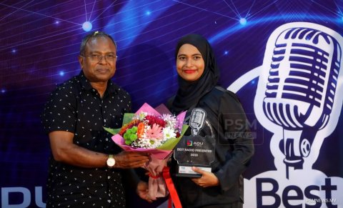 Best Radio presenter mubaaraathun evvana Shahuba hoadhaifi