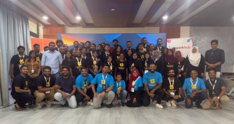 Dhiraagu aai sparks hub in leen startup maldives workshop kaamiyaabu kamaa eku ninmaalaifi