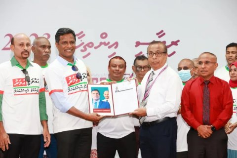 Inthihaabu gai vaadha kurehvumah Umar Naseer candidacy form hushahalhaifi