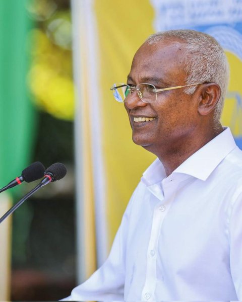 Bodufulhadhoo bin hihkumuge masahkai kuriah oi fas dhuvastherey fashaanan:Raees