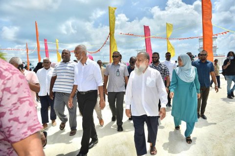 Bodu bandhaa behey gothun dhekki vaahaka aaeku Muizzu hoonu fenah!