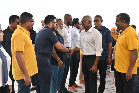 Thinadhoo gai International Airport alhaidhehvaane kamah raees vaudhuvevadaigenfi