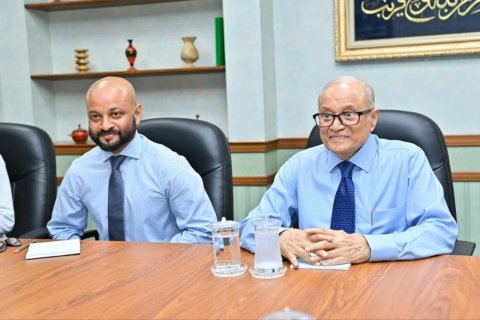 Maumoon ge sarukaarun dhin aniyaa thakah Faris ma'aafah edhijje