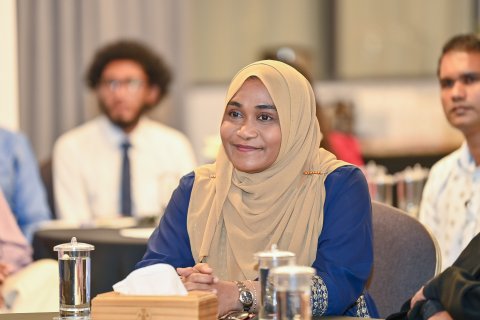 First lady Sajidha aa eky contract hedhee vaki haasa usoolakun noo: CSC