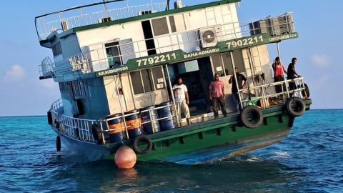 58 meehunaa eku dhathuru kuri kulhudhuffushi bahaadharu boat farah araifi