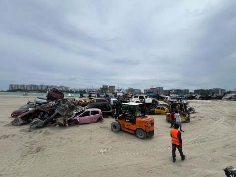 Park koffai onnathaa gina dhuvasvee 158 vehicle male'ge maguthakun nagaifi