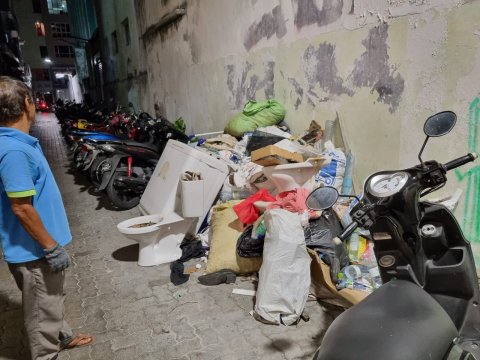 Male' ge magumathin iyye ekani ves 59.6 tonne ge kuni!