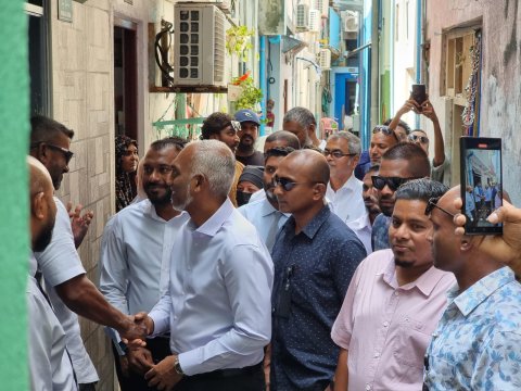 Raees dr. muizzu majilis intihihaabuge campaign ah nukunnnavaifi