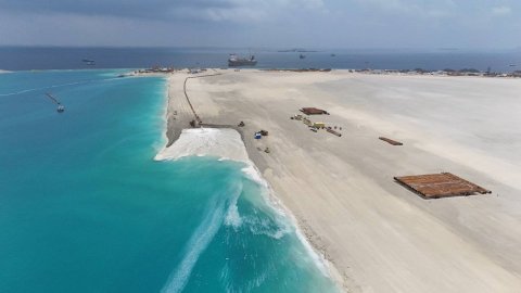 Giraavaru falhun goathi libunu faraaiythah, Gulhifalhah goathi badhalukurumuge muhdhathu ithurukoffi 